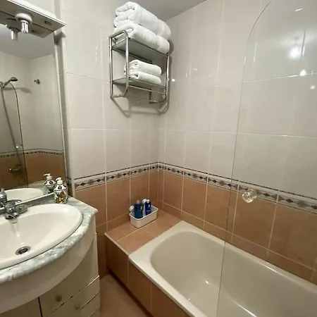 Apartman O Pisino De Ruth E Sus Ii